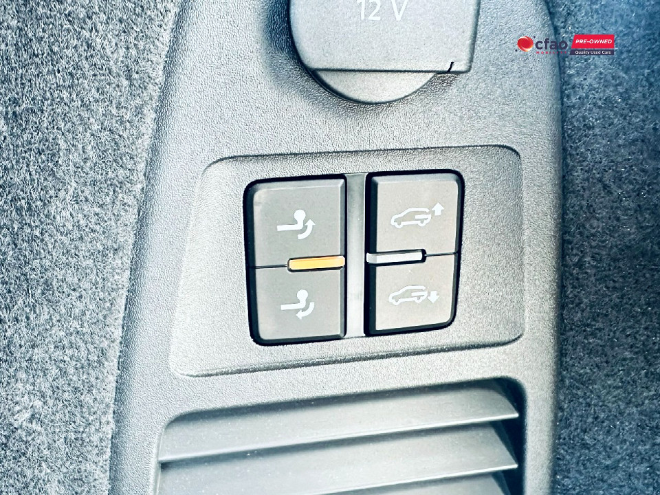 Photo 19 of 20