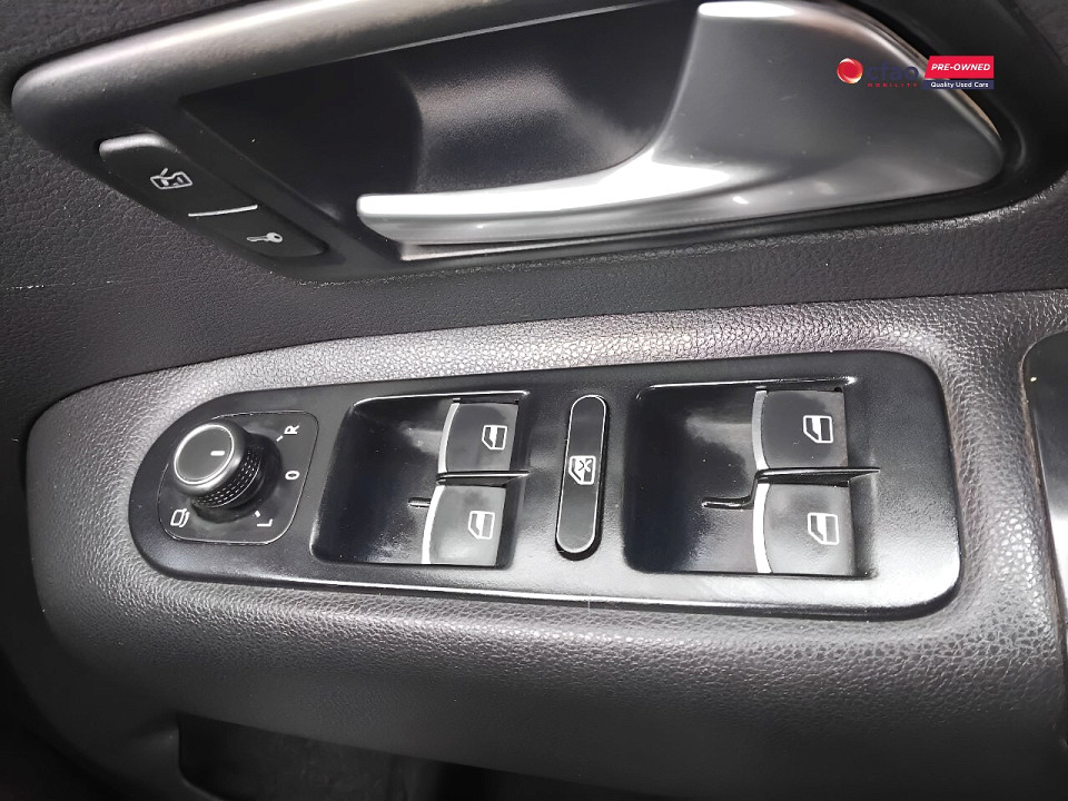 Photo 16 of 18