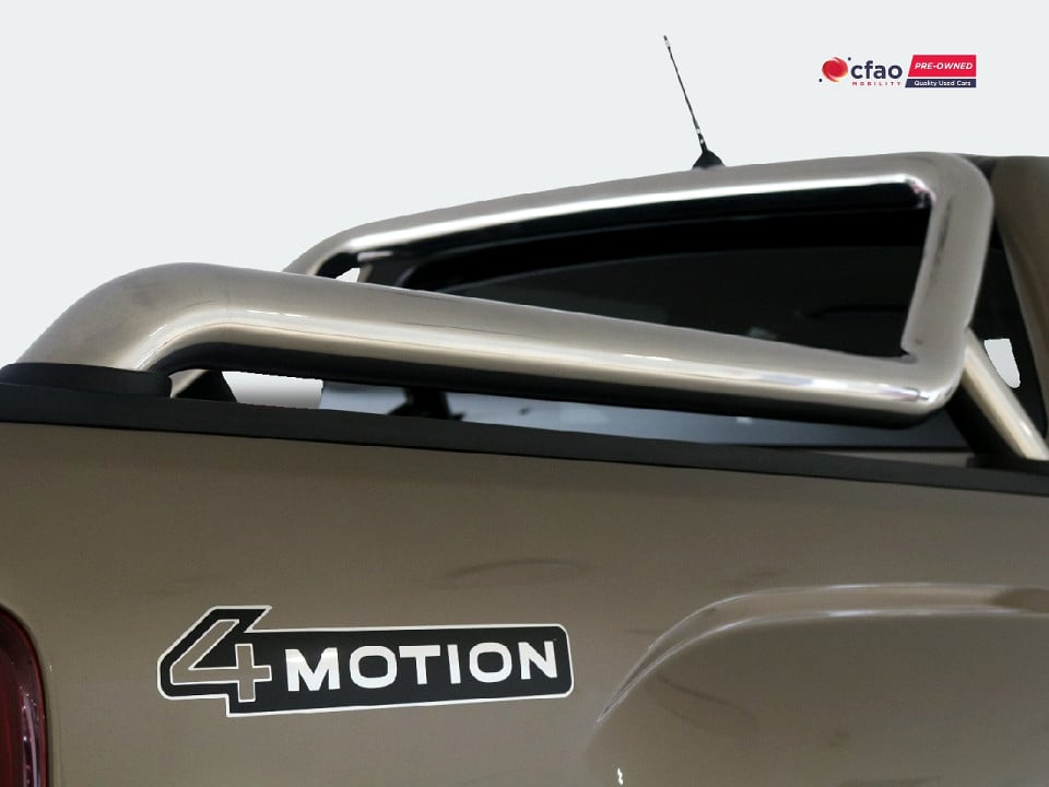 Photo 17 of 28