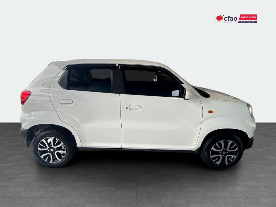 Photo 3 of 20