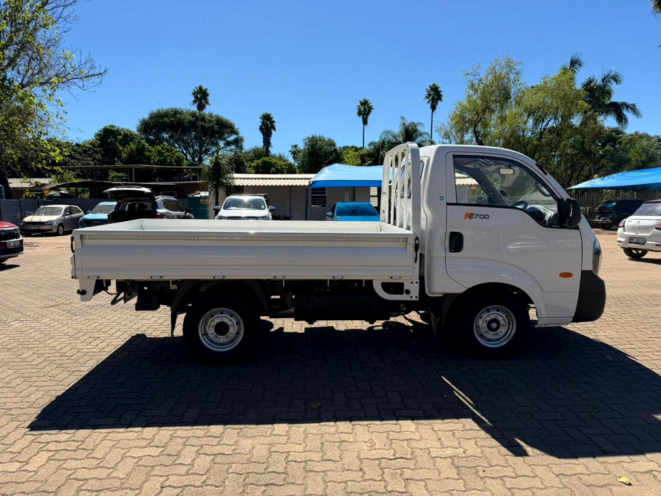Photo 11 of 27