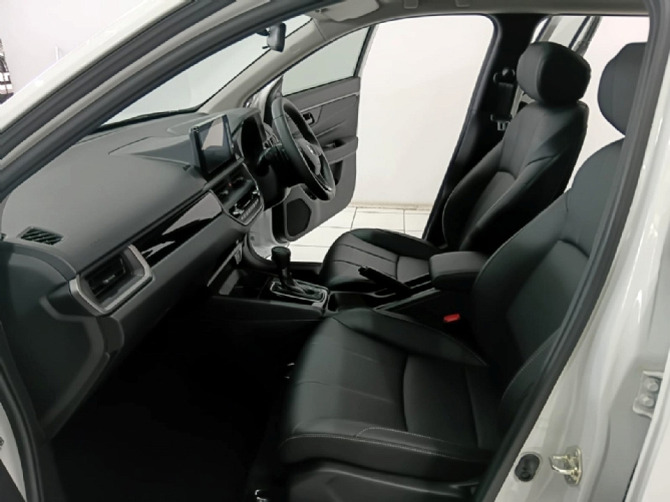 Photo 7 of 14