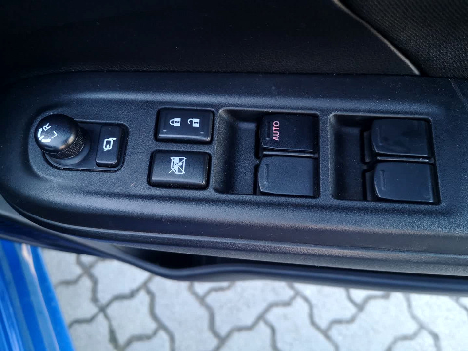 Photo 15 of 16