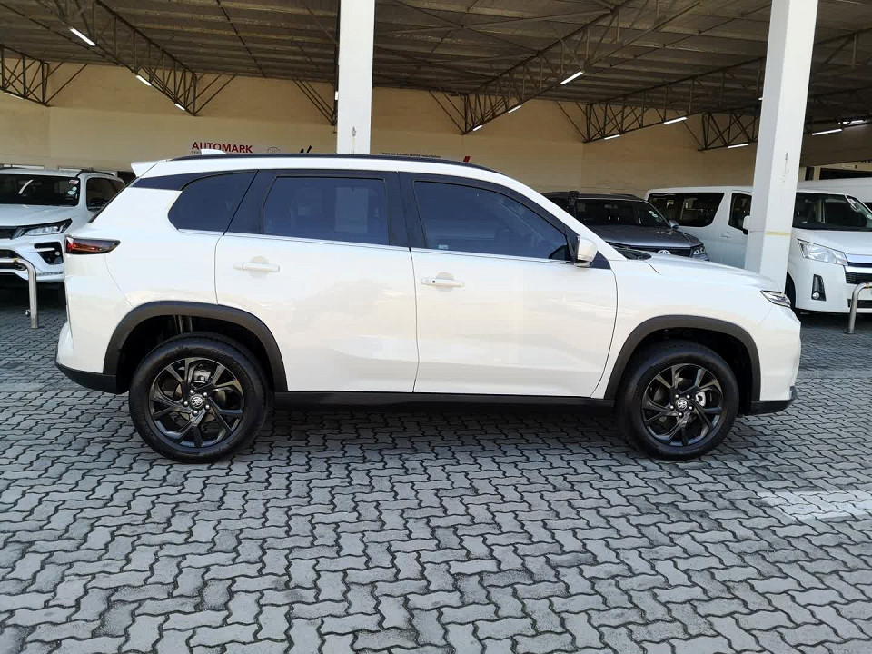 Photo 3 of 22