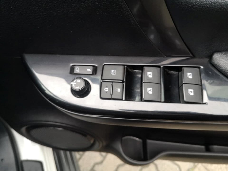 Photo 19 of 20