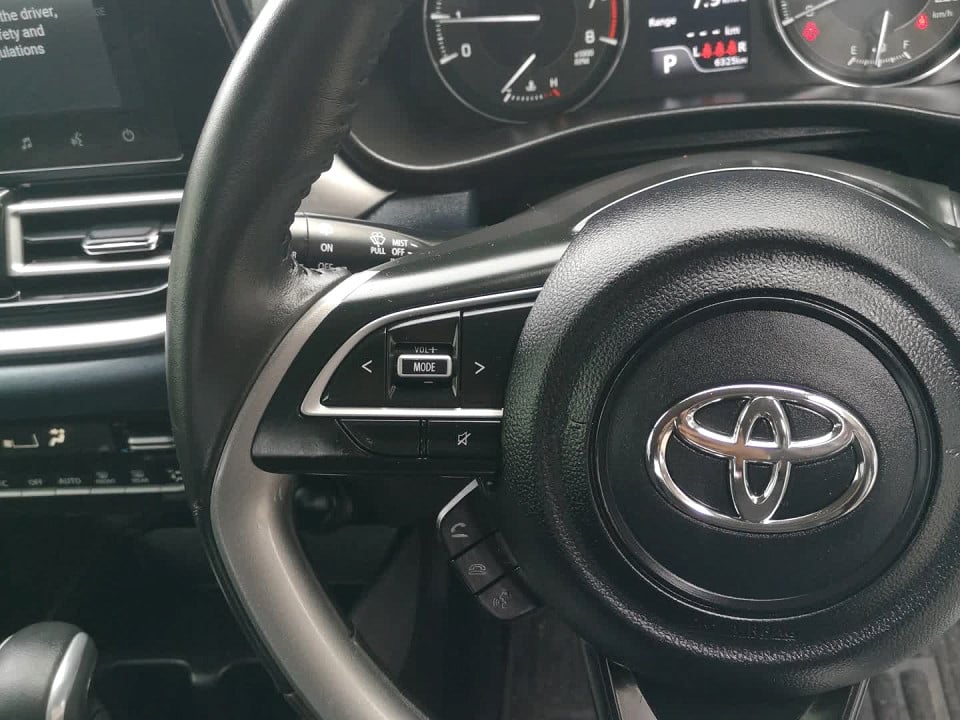 Photo 9 of 26