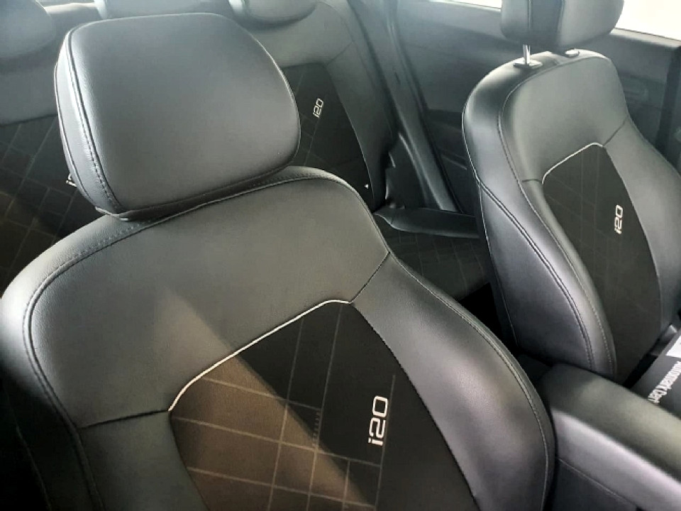 Photo 13 of 14