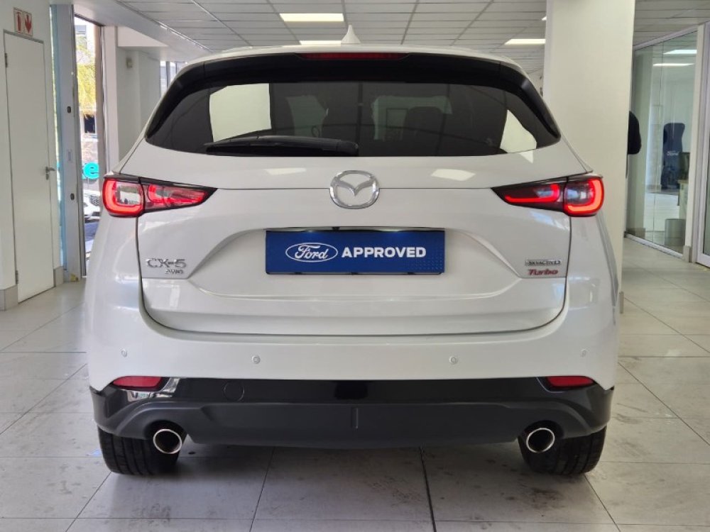 Photo 5 of 18