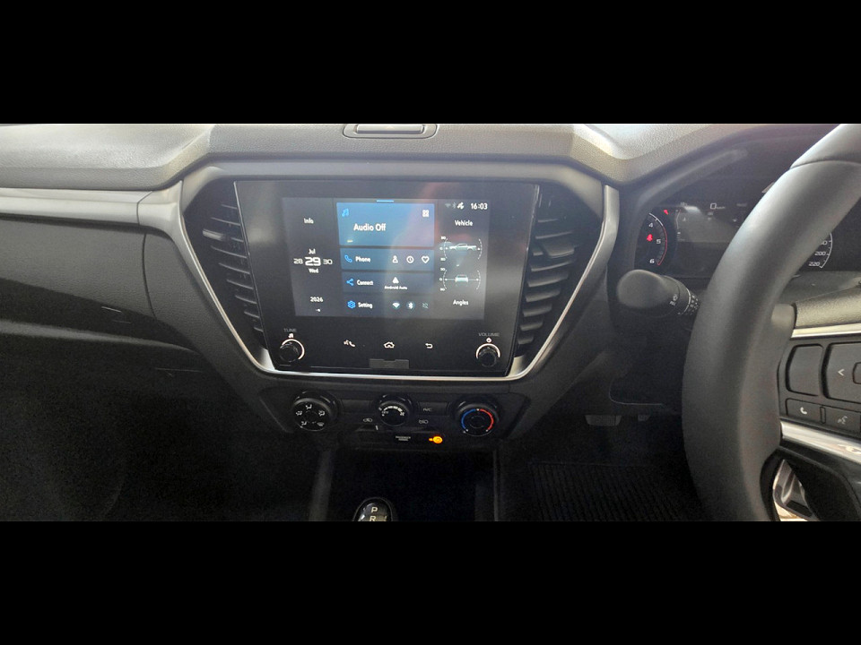 Photo 16 of 24