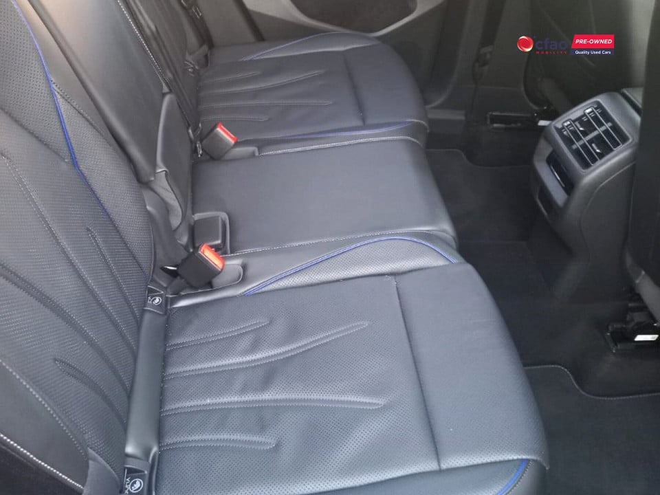 Photo 10 of 27