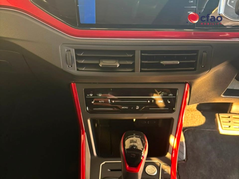 Photo 16 of 24