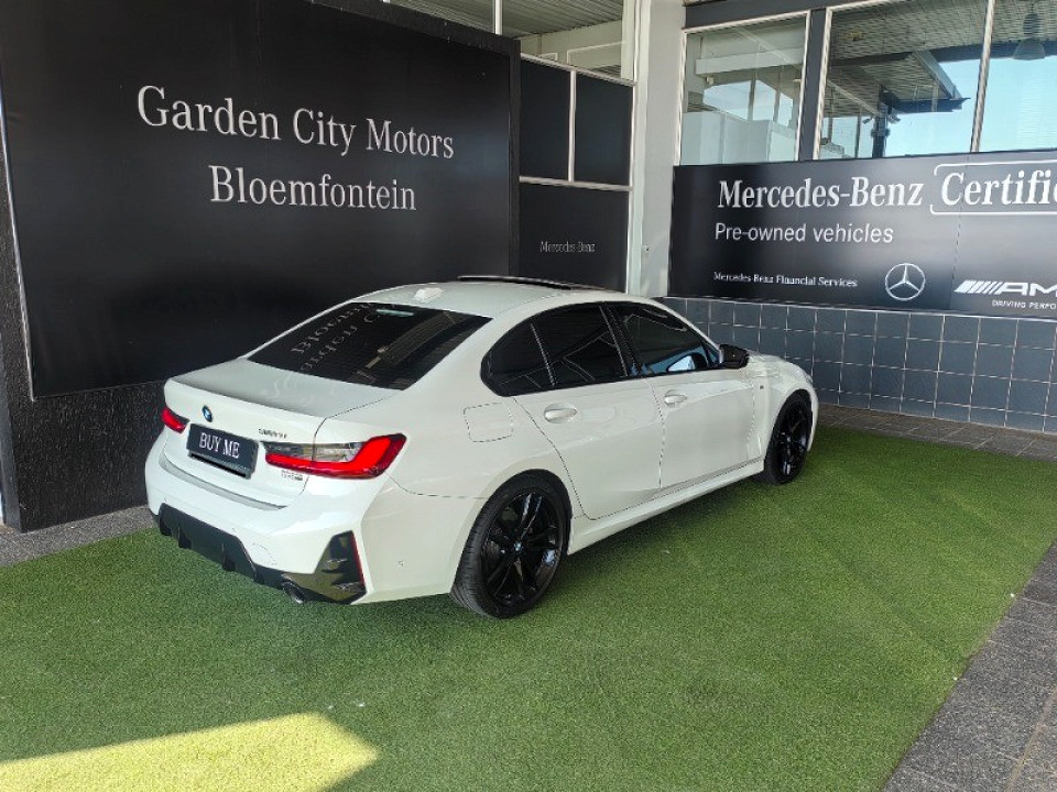 Photo 4 of 23