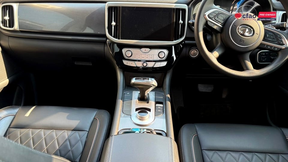 Photo 14 of 19