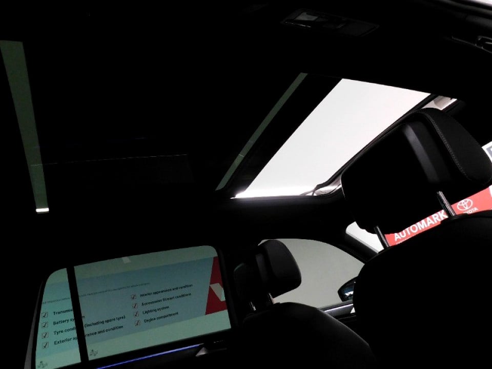 Photo 11 of 20