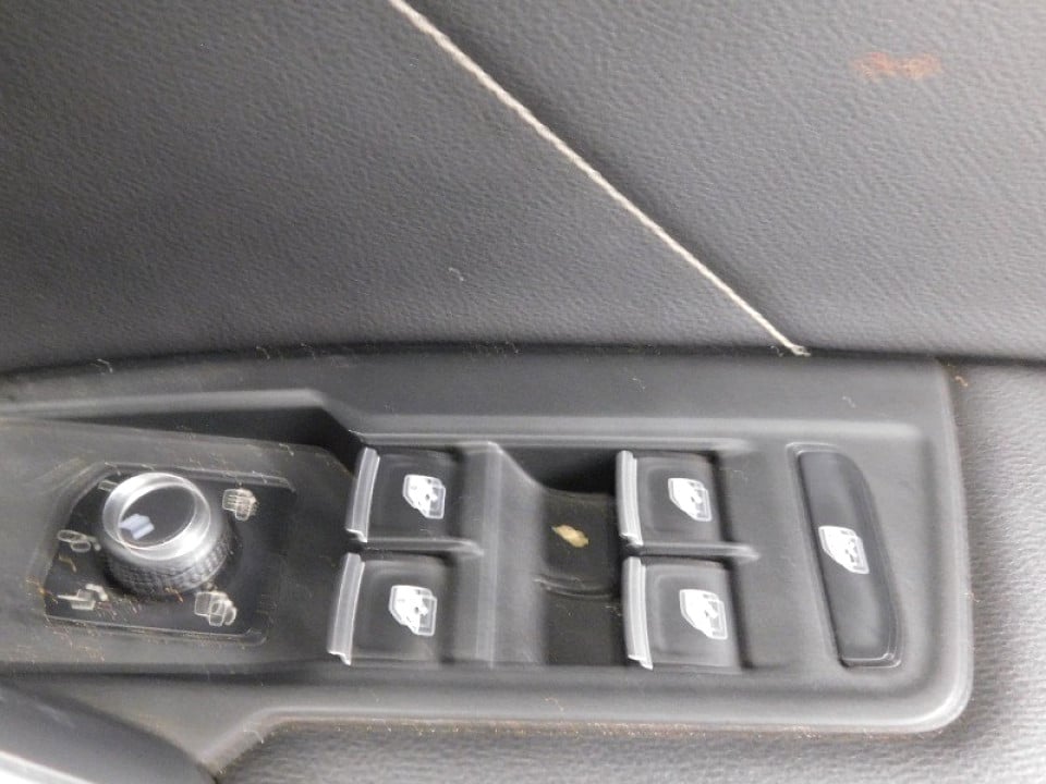 Photo 14 of 20