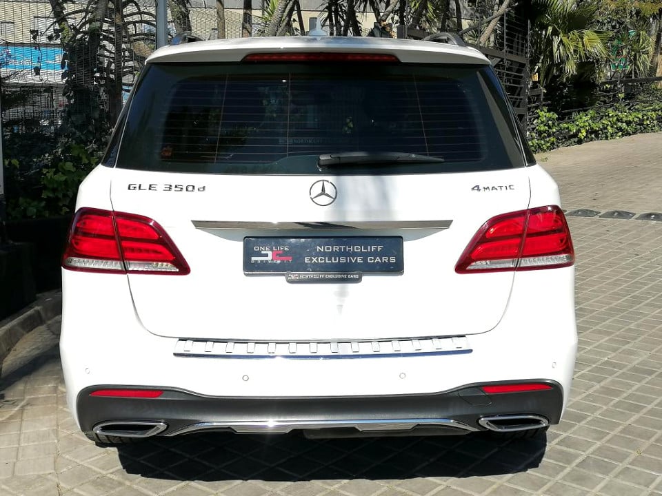 Photo 4 of 10