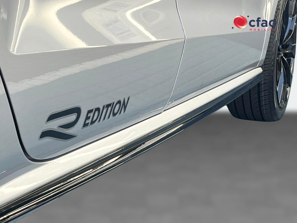 Photo 27 of 30