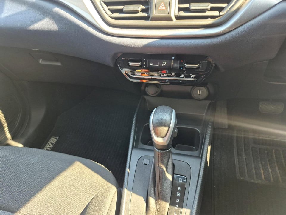 Photo 19 of 25