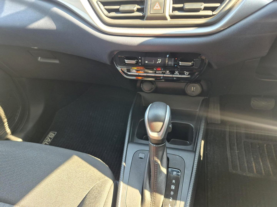 Photo 19 of 25