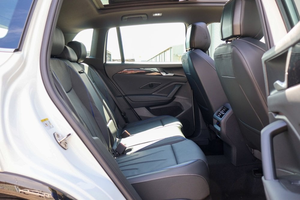 Photo 12 of 20