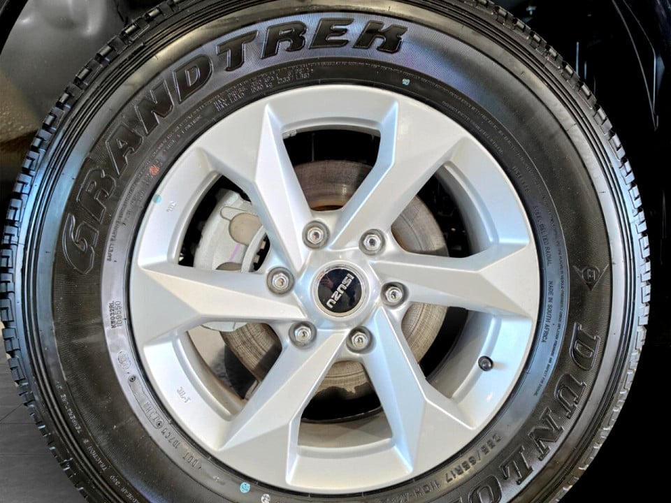 Photo 11 of 16