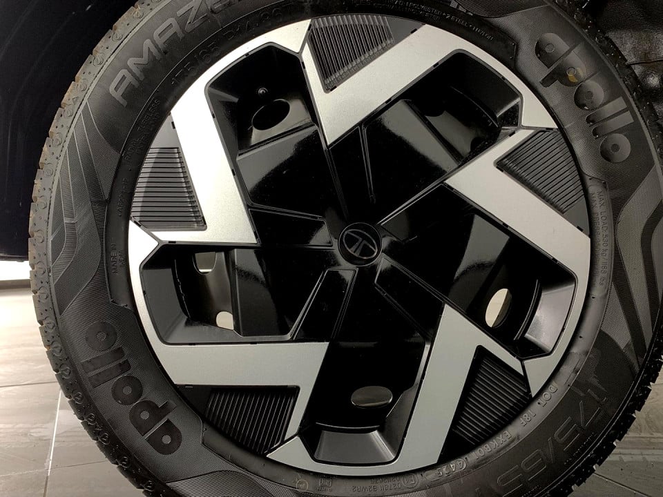 Photo 16 of 20