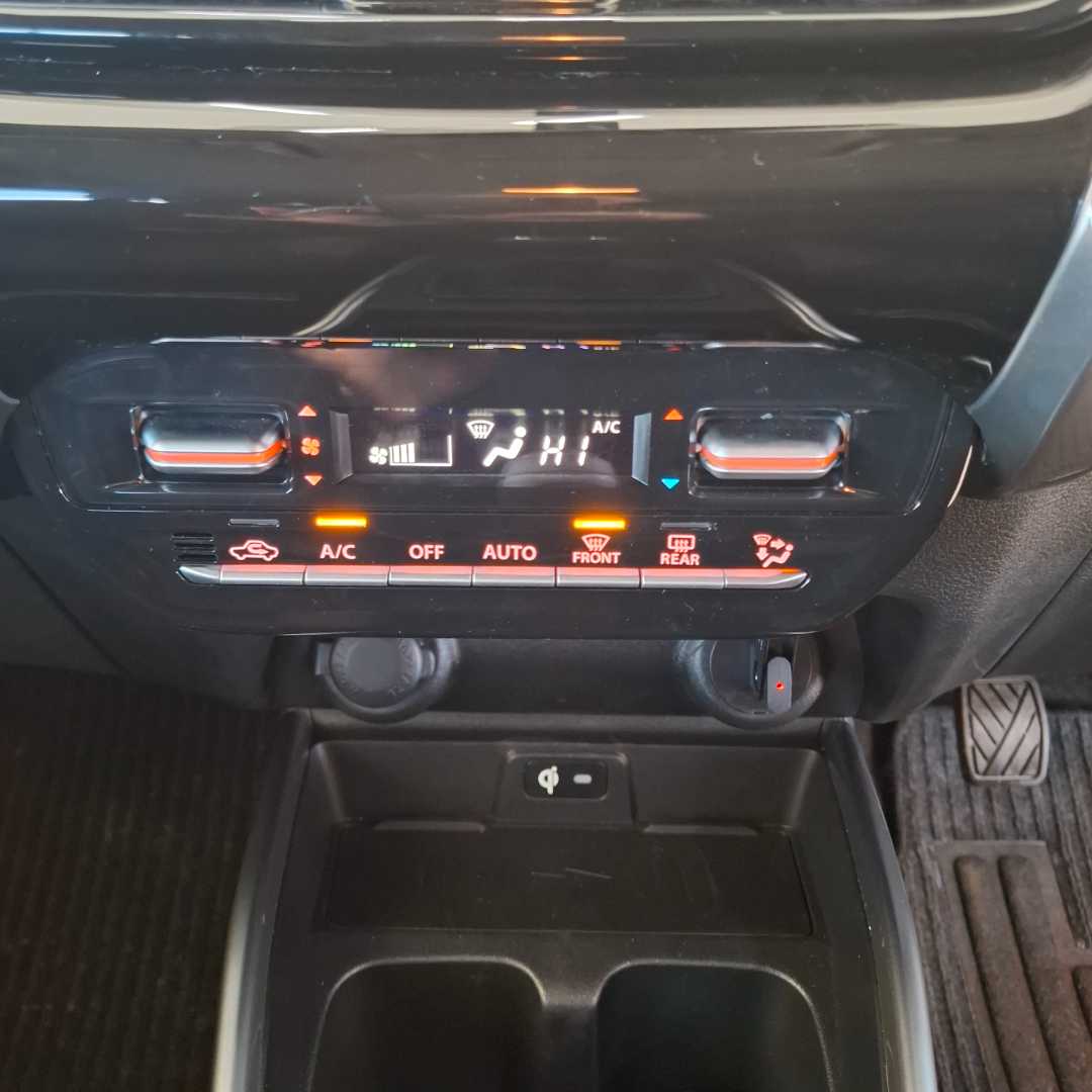 Photo 20 of 28