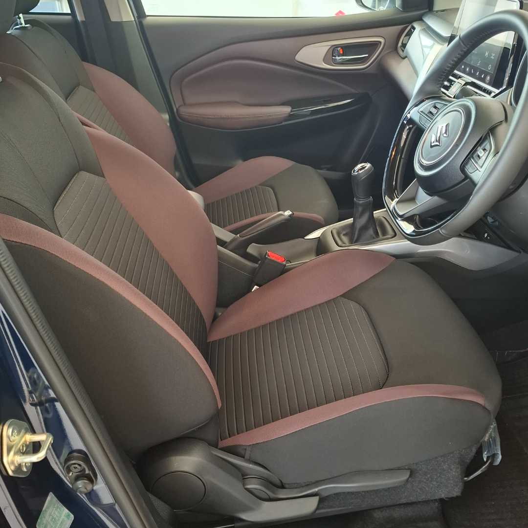 Photo 25 of 28