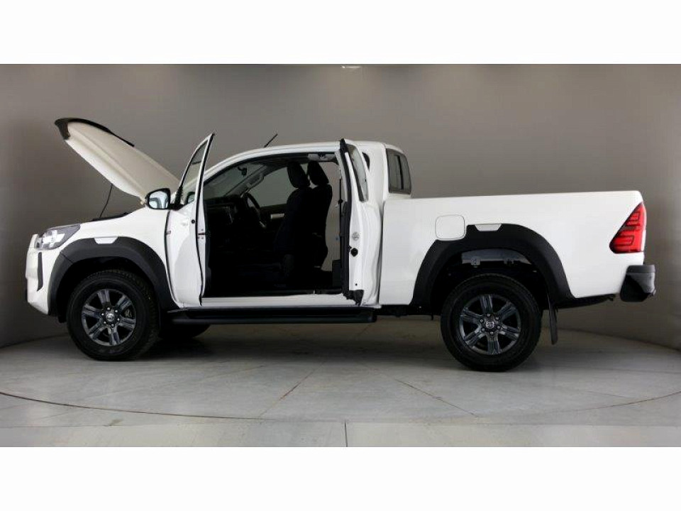 Photo 21 of 27