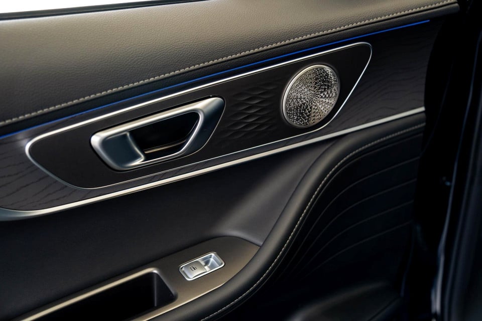 Photo 12 of 17
