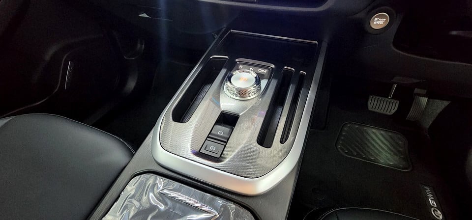 Photo 17 of 24