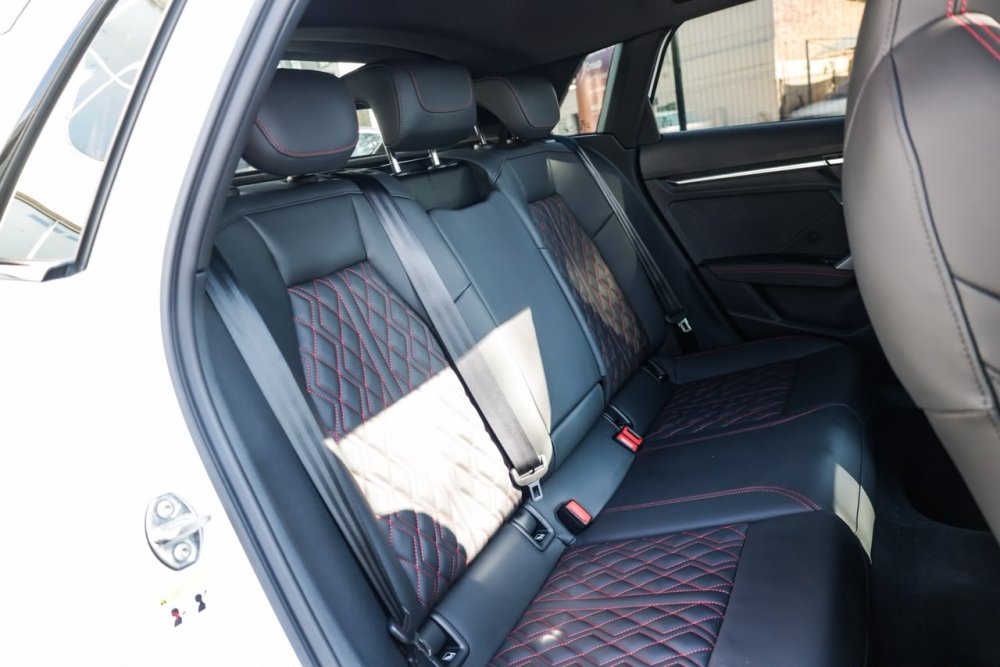 Photo 17 of 21