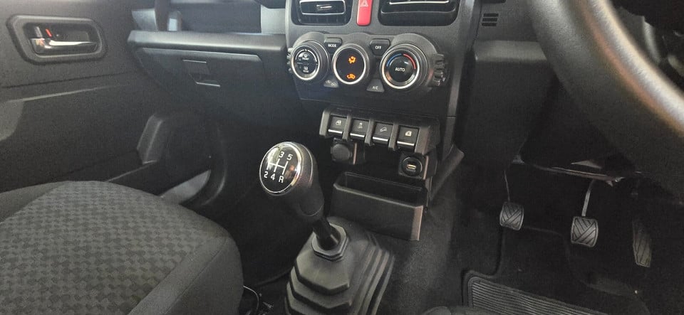 Photo 17 of 27