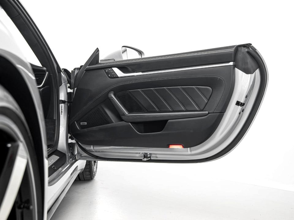Photo 16 of 30