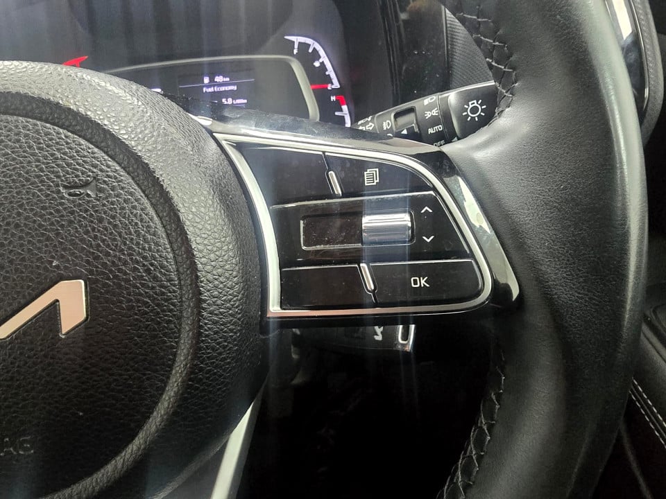 Photo 14 of 24