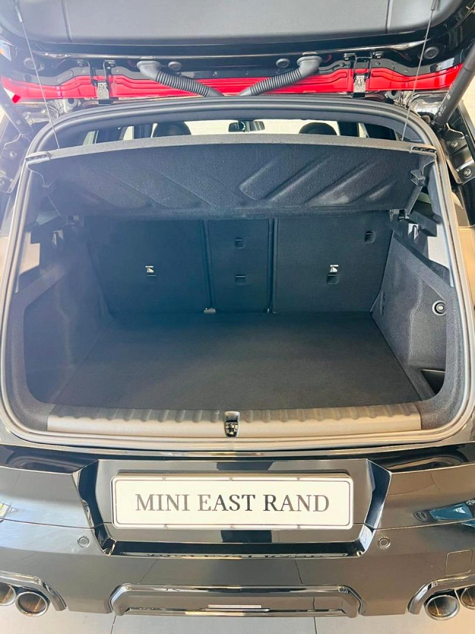 Photo 10 of 28
