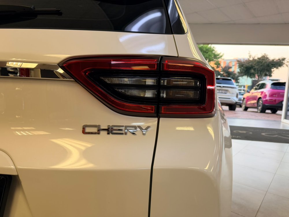 Photo 6 of 19