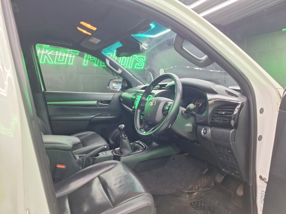 Photo 14 of 20
