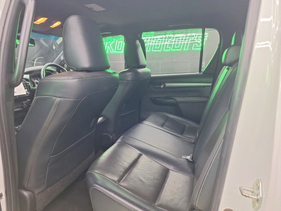 Photo 18 of 20