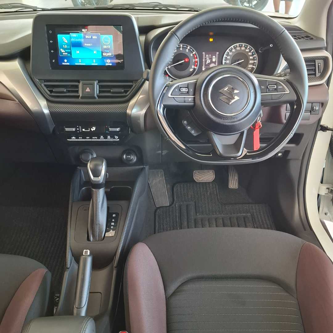 Photo 13 of 27