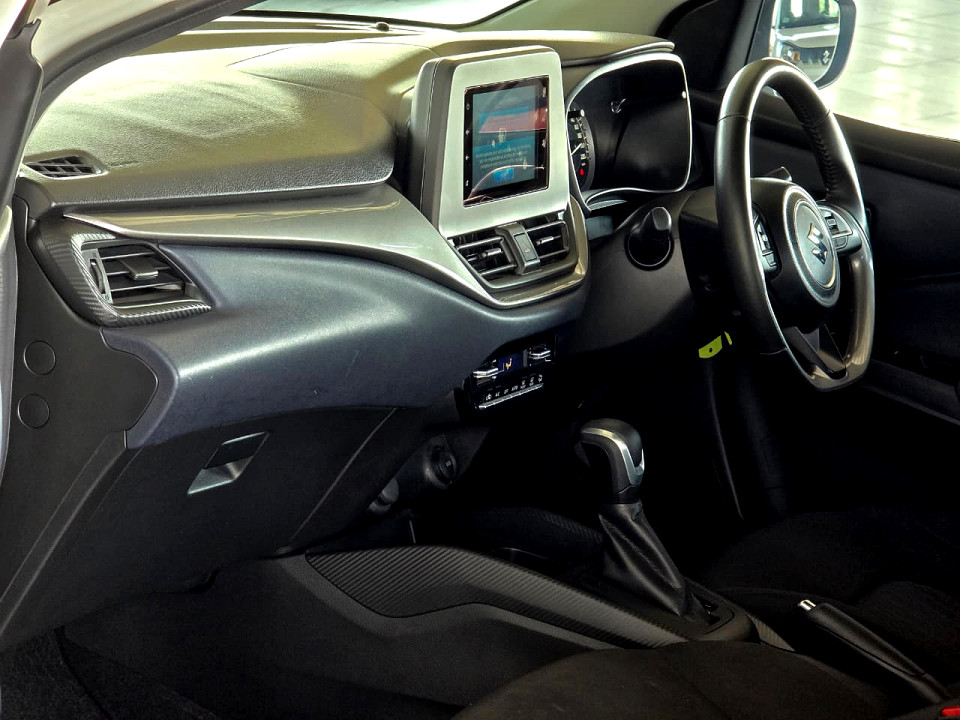 Photo 13 of 25