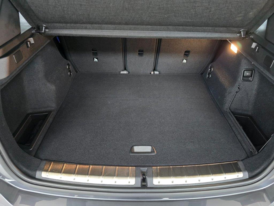 Photo 9 of 21