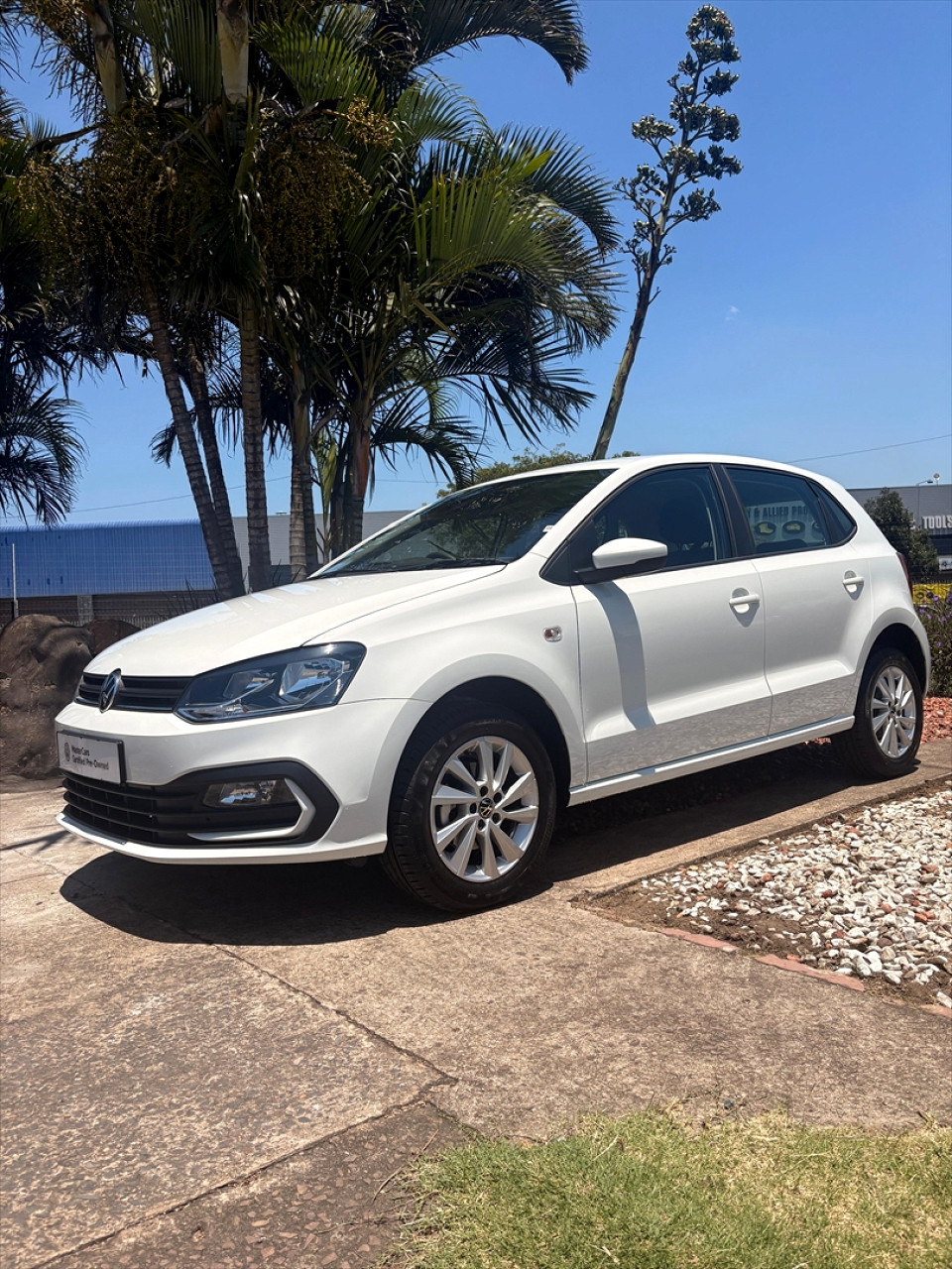 Photo 3 of 8