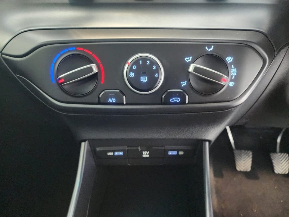 Photo 20 of 21