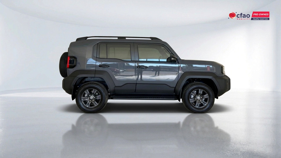 Photo 3 of 19