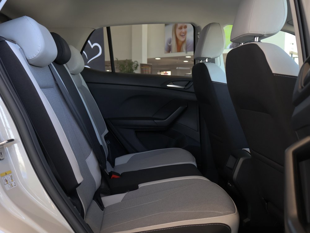 Photo 14 of 33