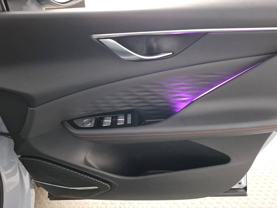 Photo 18 of 20