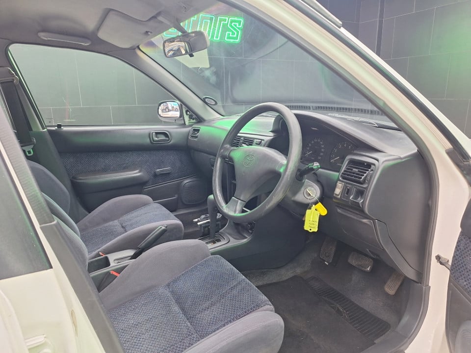 Photo 11 of 20