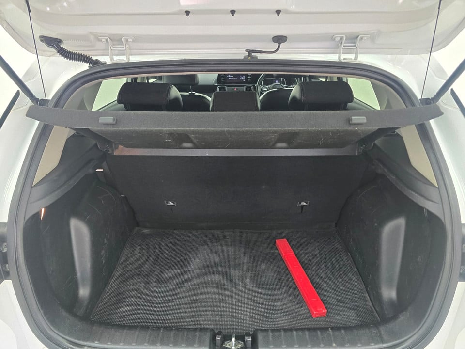 Photo 19 of 24