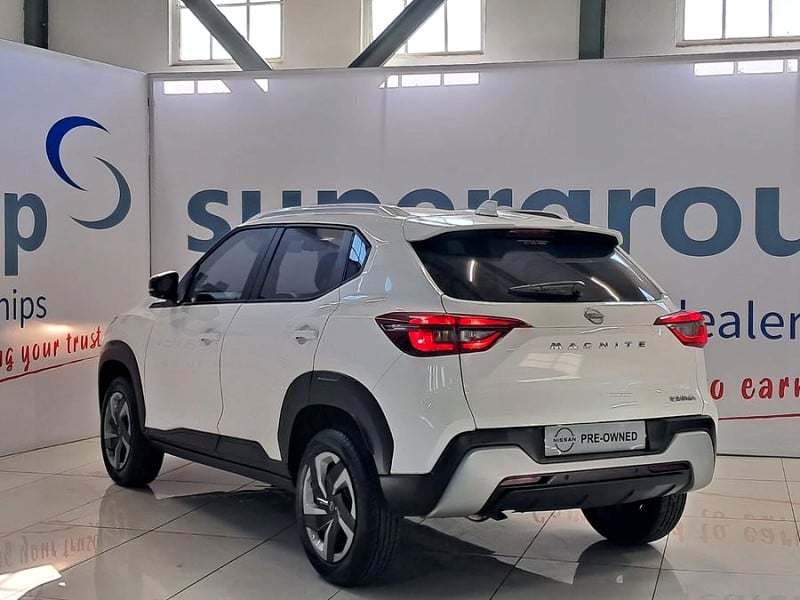 Photo 4 of 14